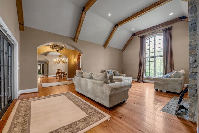 601 Delong Road, Lexington, KY 40515