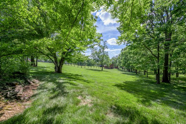 601 Delong Road, Lexington, KY 40515