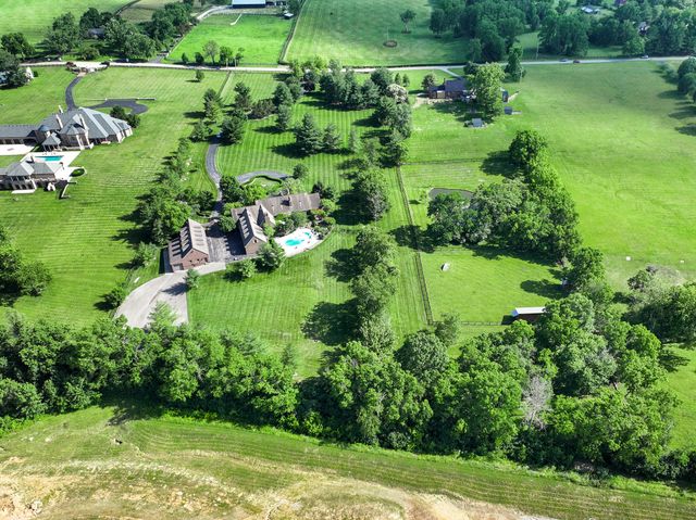 601 Delong Road, Lexington, KY 40515