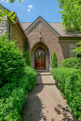 601 Delong Road, Lexington, KY 40515