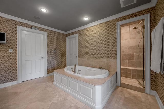 601 Delong Road, Lexington, KY 40515