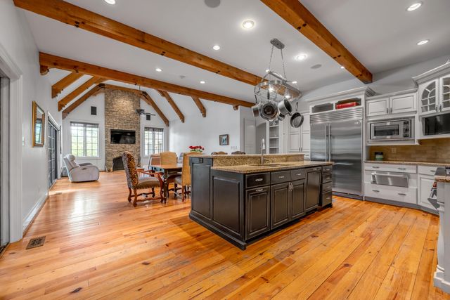 601 Delong Road, Lexington, KY 40515