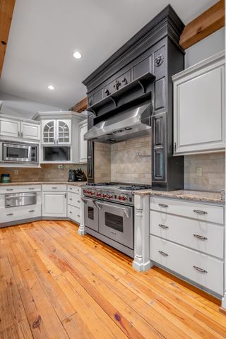 601 Delong Road, Lexington, KY 40515