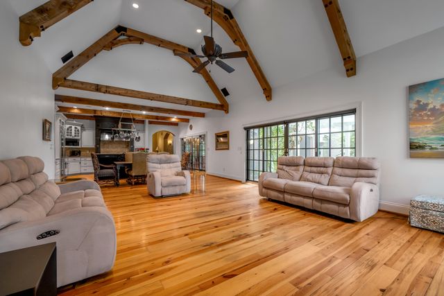 601 Delong Road, Lexington, KY 40515