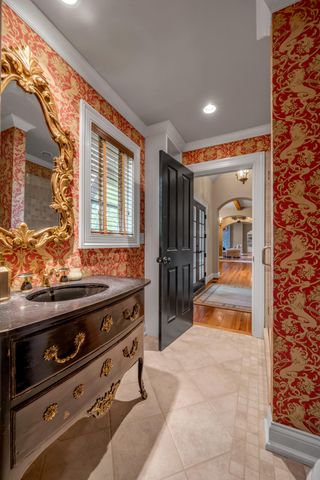 601 Delong Road, Lexington, KY 40515