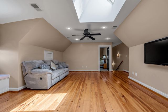 601 Delong Road, Lexington, KY 40515