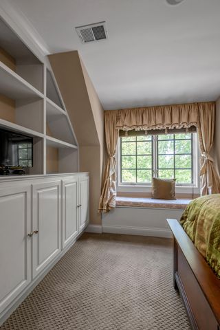 601 Delong Road, Lexington, KY 40515