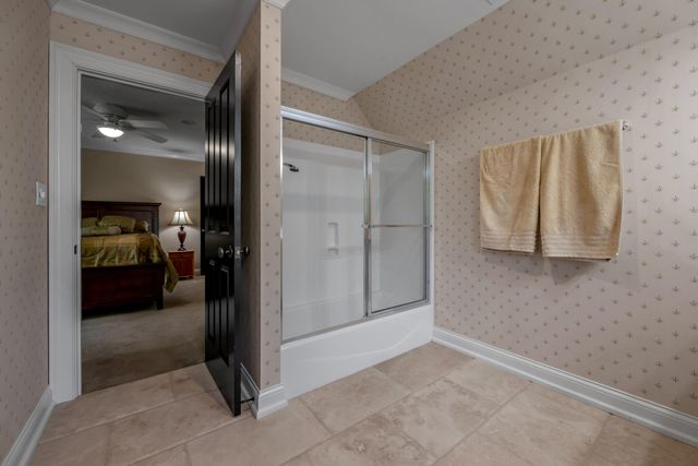 601 Delong Road, Lexington, KY 40515