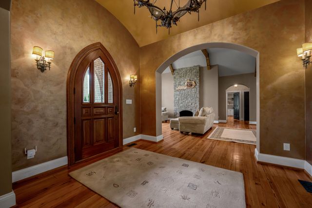 601 Delong Road, Lexington, KY 40515