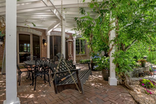 601 Delong Road, Lexington, KY 40515