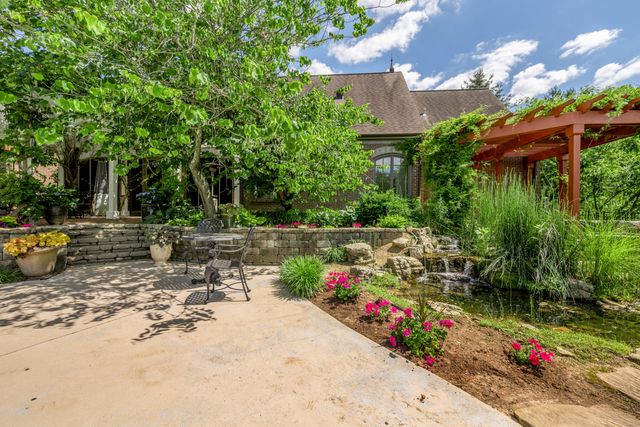 601 Delong Road, Lexington, KY 40515