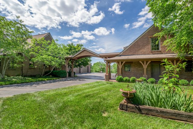 601 Delong Road, Lexington, KY 40515