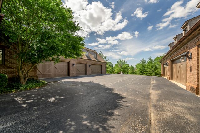 601 Delong Road, Lexington, KY 40515