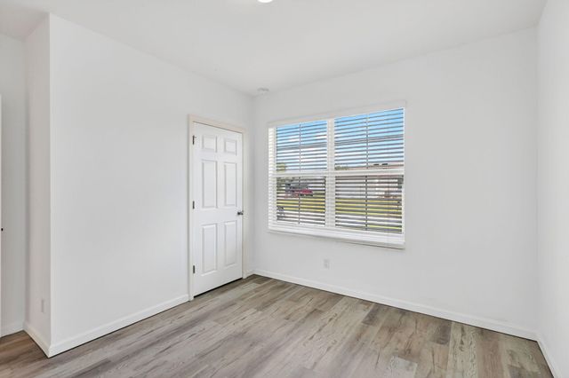 393 SW Tarra Avenue, Port St. Lucie, Port St Lucie, FL 34953