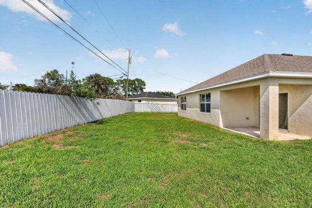 393 SW Tarra Avenue, Port St. Lucie, Port St Lucie, FL 34953