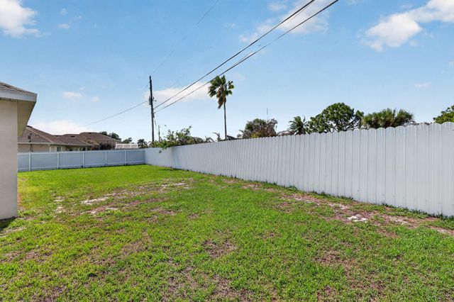 393 SW Tarra Avenue, Port St. Lucie, Port St Lucie, FL 34953