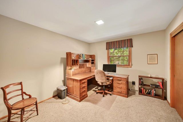 1128 Downing DRIVE, Waukesha, WI 53186