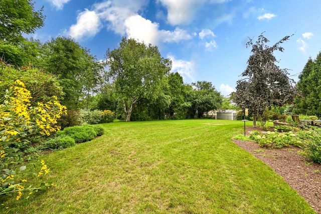 1128 Downing DRIVE, Waukesha, WI 53186