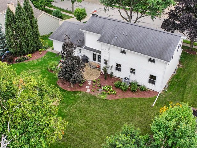 1128 Downing DRIVE, Waukesha, WI 53186