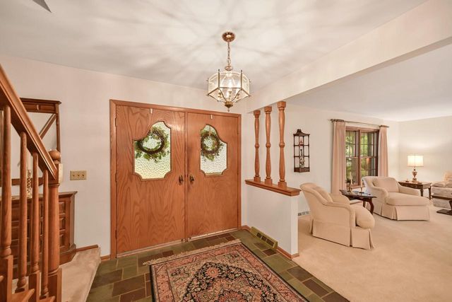 1128 Downing DRIVE, Waukesha, WI 53186