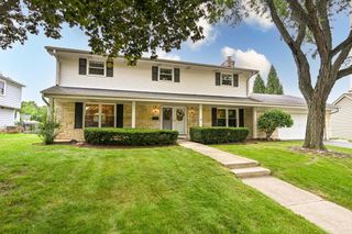 1128 Downing DRIVE, Waukesha, WI 53186
