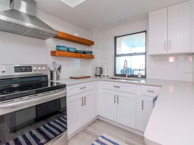 3200 GULF BOULEVARD 103, St Pete Beach, FL 33706