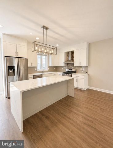 903A SPRING MILL AVE, Conshohocken, PA 19428