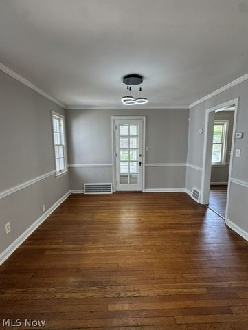 3830 Berkeley Road, Cleveland Heights, OH 44118