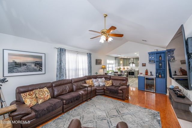 2890 Lenox Street, Toms River, NJ 08755