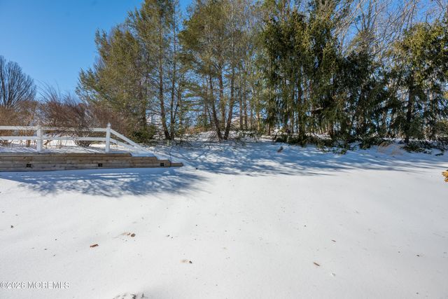 2890 Lenox Street, Toms River, NJ 08755