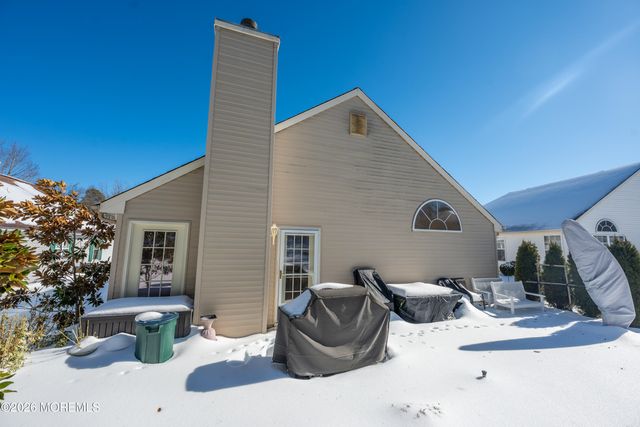 2890 Lenox Street, Toms River, NJ 08755