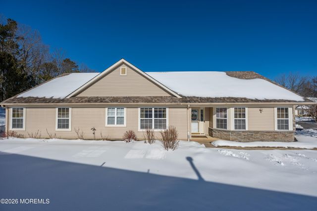 2890 Lenox Street, Toms River, NJ 08755