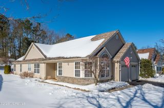 2890 Lenox Street, Toms River, NJ 08755