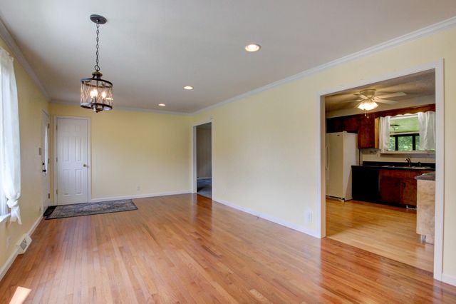 649 Chesterfield Cir, Clarksville, TN 37043