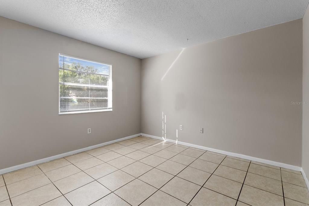 Image 8 of property listing at 8941 SE 88TH LANE, Ocala, FL 34472