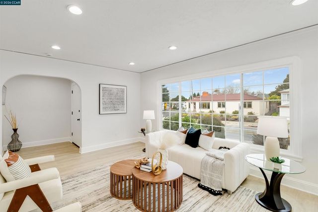 1604 1604 Dwight Way, Berkeley, CA 94703