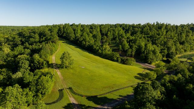 7556 Caney Fork Rd, Fairview, TN 37062