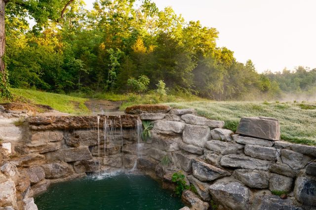 7556 Caney Fork Rd, Fairview, TN 37062
