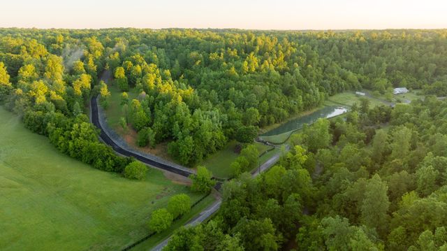 7556 Caney Fork Rd, Fairview, TN 37062