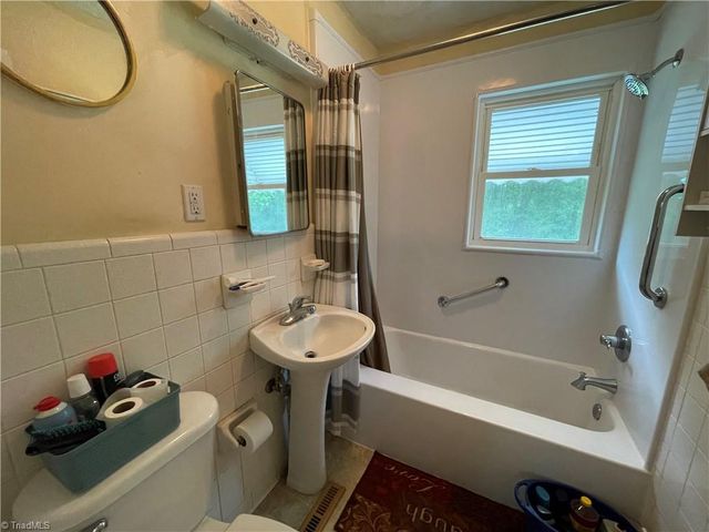 105 Spruce Street, Lexington, NC 27292