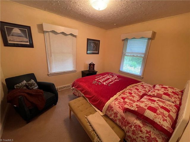 105 Spruce Street, Lexington, NC 27292