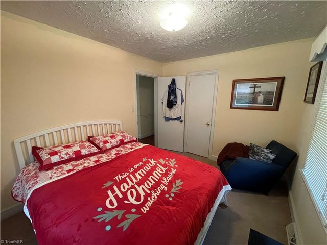 105 Spruce Street, Lexington, NC 27292