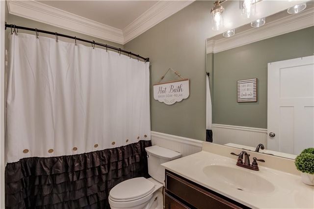 1211 Sterling Lake Drive, Jefferson, GA 30549