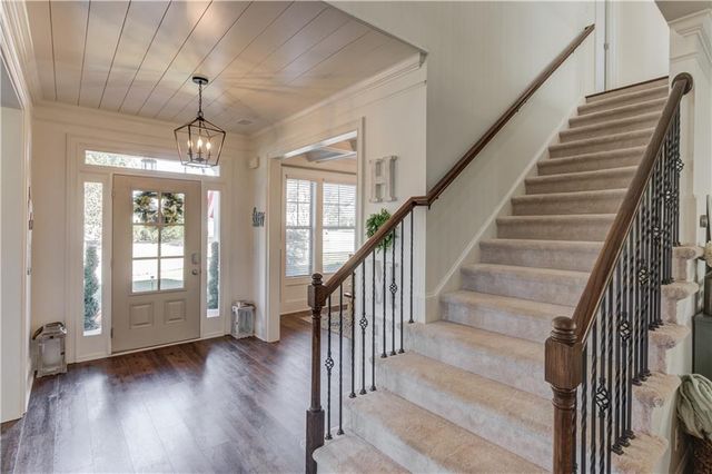 1211 Sterling Lake Drive, Jefferson, GA 30549