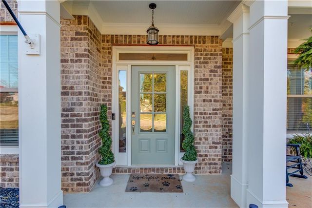 1211 Sterling Lake Drive, Jefferson, GA 30549