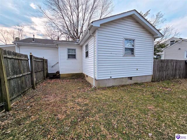 5565 Bruce Avenue, Louisville, KY 40214