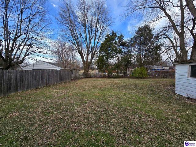 5565 Bruce Avenue, Louisville, KY 40214