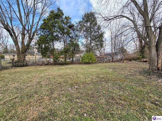 5565 Bruce Avenue, Louisville, KY 40214