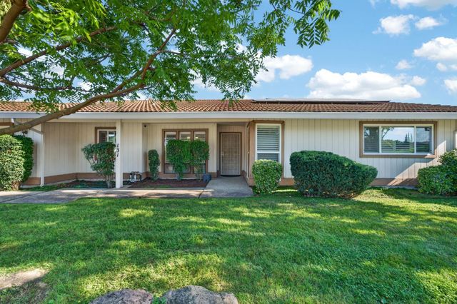 131 Parkshore Cir, Sacramento, CA 95831