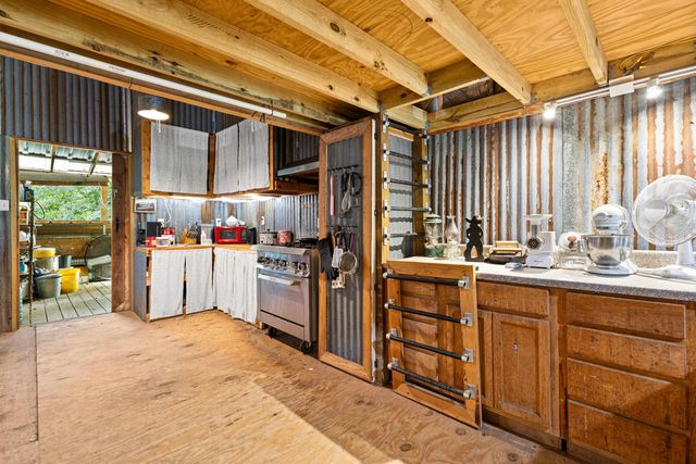 23515 Pinnacle Dr., Overton, TX 75684